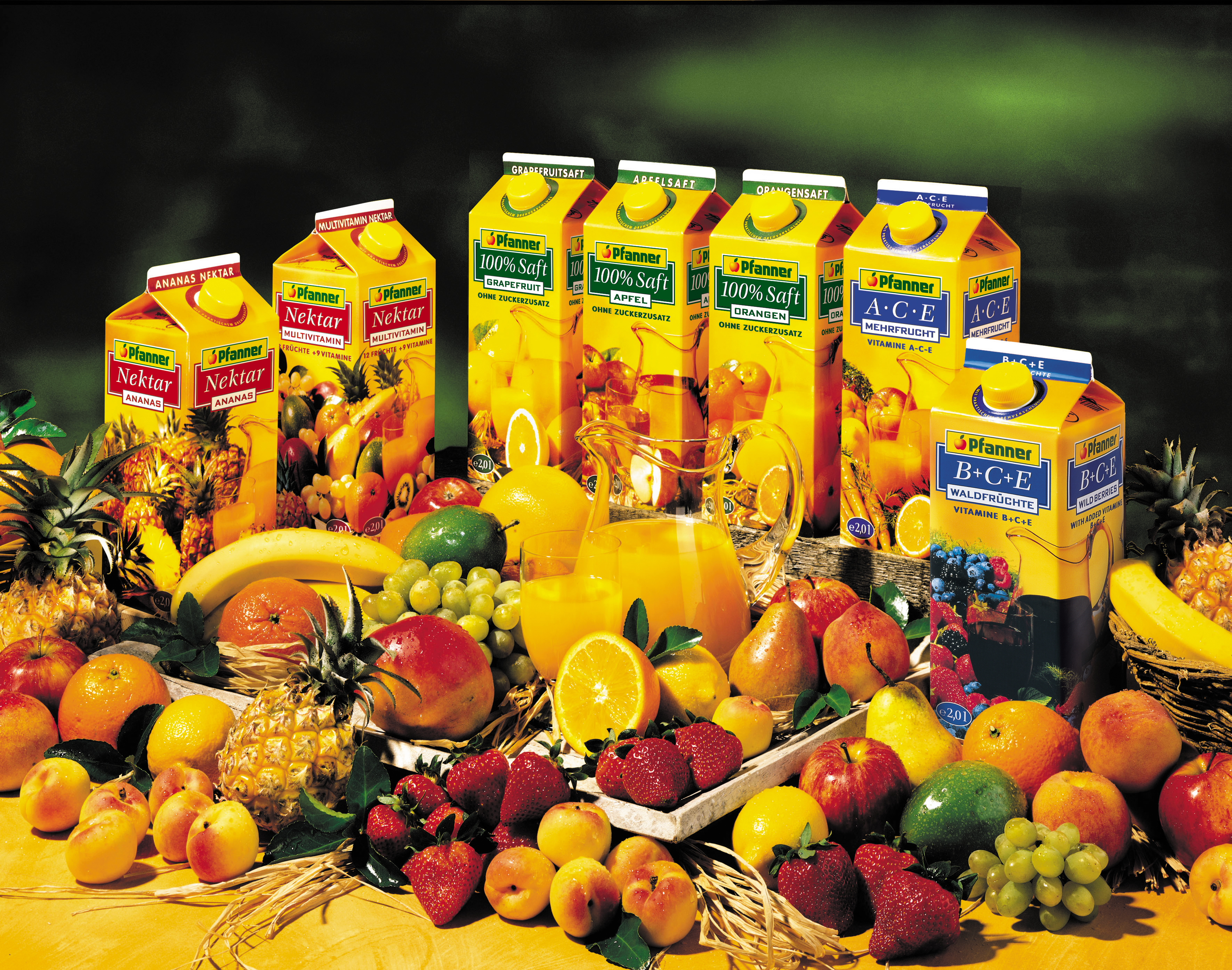 Плодовые товары. Сок в ассортименте. Натуральный сок. Производитель овощей фруктов и ягод. Производители овощных соков.